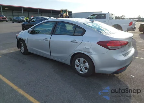 2017 Kia Forte Lx z USA, uszkodzony, nr VIN 3KPFK4A73HE099231